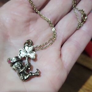 Leprechaun Necklace with Clover Pendant 16" Chain